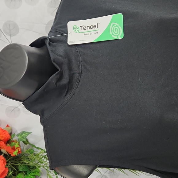 Lands End Mock Sleeveless Turtleneck - Picture 3 of 7